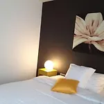 Au Boeuf Rouge Zajazd 3*