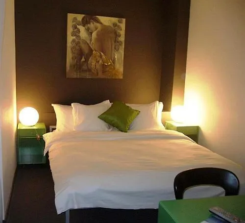 Au Boeuf Rouge Inn Crassier